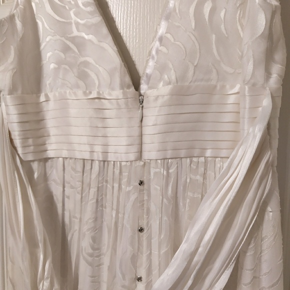 NWT BCBGMaxazria BCBG White Silk Formal Dress Gown - Picture 6 of 7